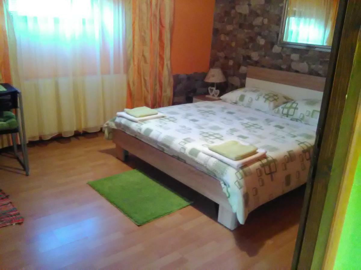 Apartment Tomasevic Slunj Exterior foto
